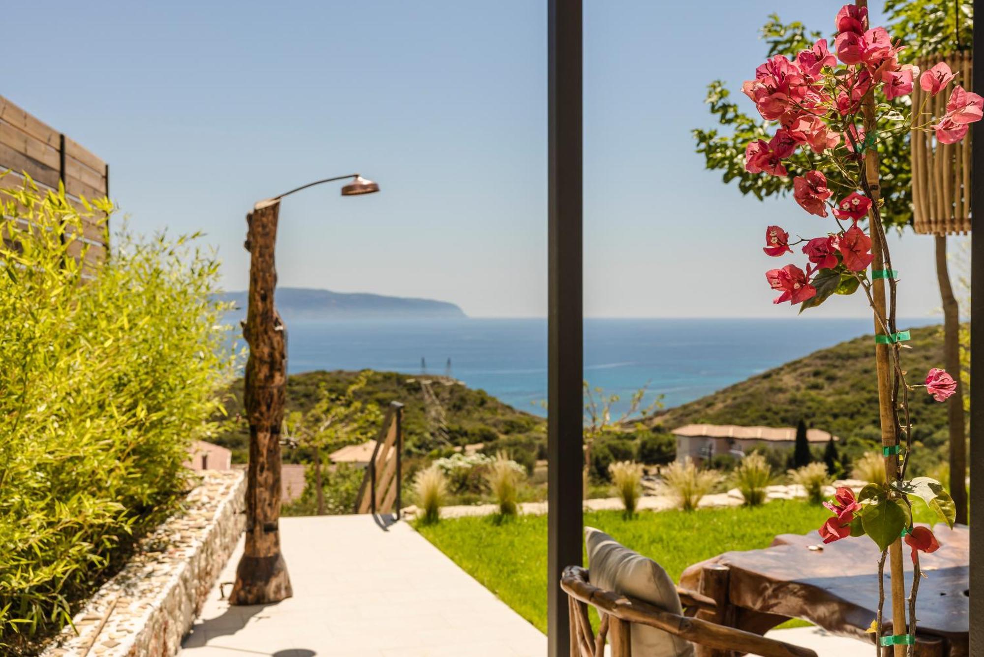 Hilaritas Luxury Suites Sea View, Private Pool & Jacuzzi Paradise Ratzaklíon Exterior foto