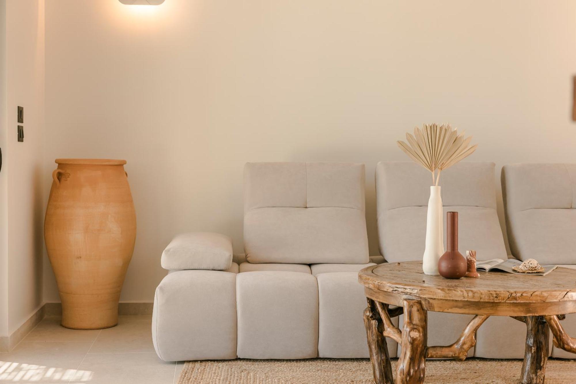 Hilaritas Luxury Suites Sea View, Private Pool & Jacuzzi Paradise Ratzaklíon Exterior foto